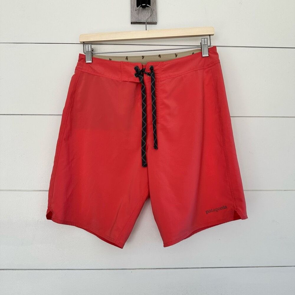 Patagonia Men’s 28 Coral Hydropeak Board Short Swim Trunks